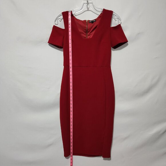 Express Red Cold Shoulder Cocktail Dress - Size 2 - Picture 3 of 14
